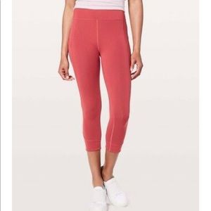 Lululemon In Movement Crop 19”